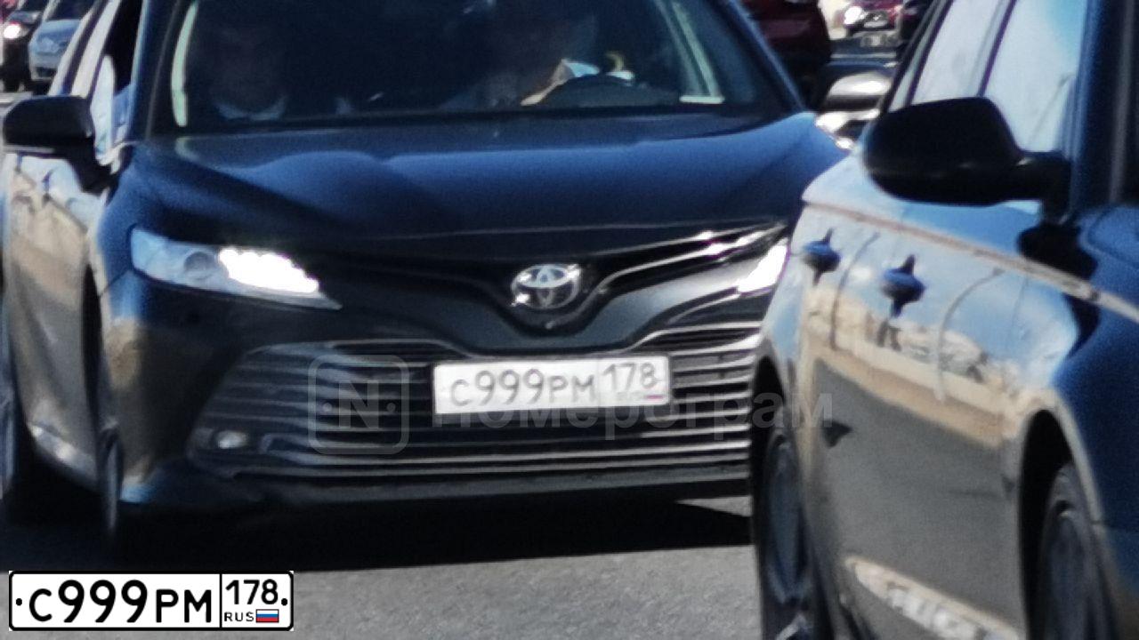Фото автомобиля TOYOTA CAMRY, 2019 — госномер С999РМ178. Цвет: ЧЕРНЫЙ МЕТАЛЛИК