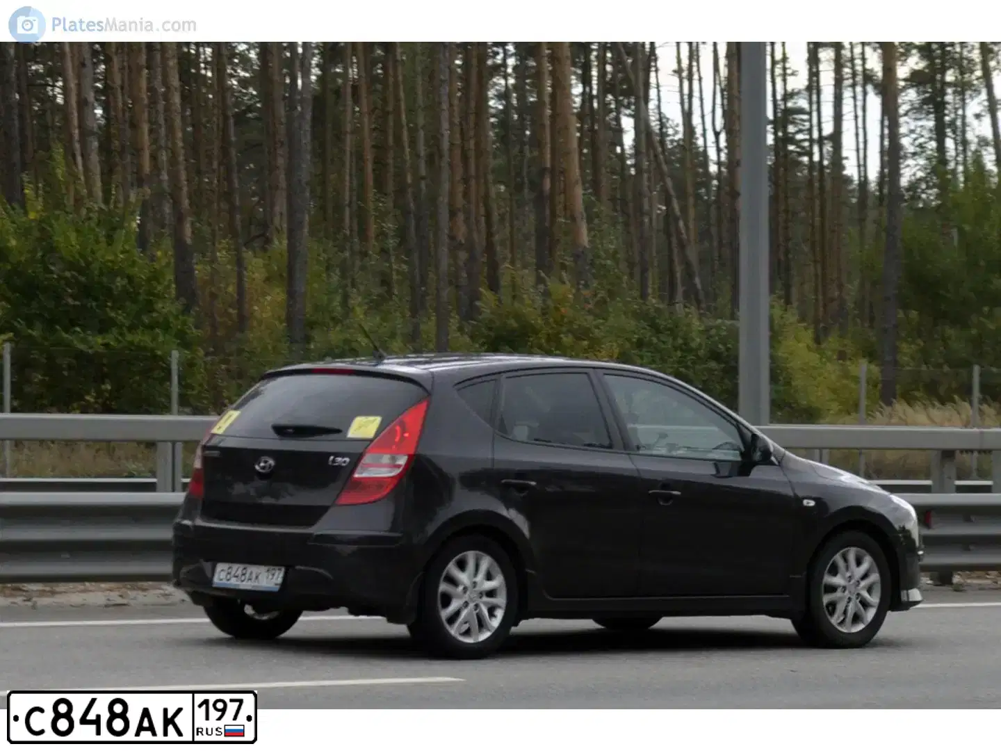Фото автомобиля HYUNDAI I30, 2010 — госномер С848АК197. Цвет: КОРИЧНЕВЫЙ