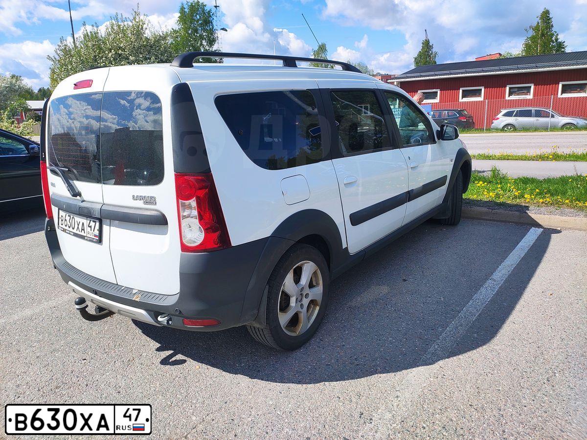 Фото автомобиля LADA LARGUS, 2019 — госномер В630ХА47. Цвет: Белый