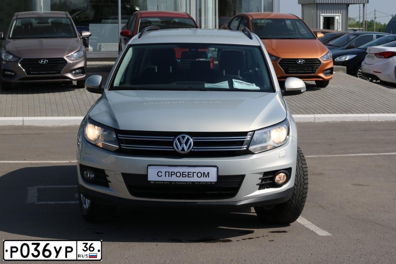 Фото автомобиля LADA 217230 LADA PRIORA, 2012 — госномер Р737НУ48. Цвет: Светло-Серебристый металлик