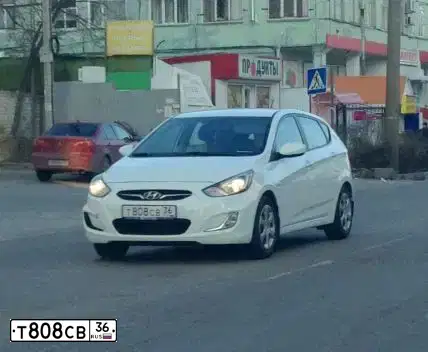 Фото автомобиля LADA 2121 NIVA, 2003 — госномер Х623УС36. Цвет: Белый