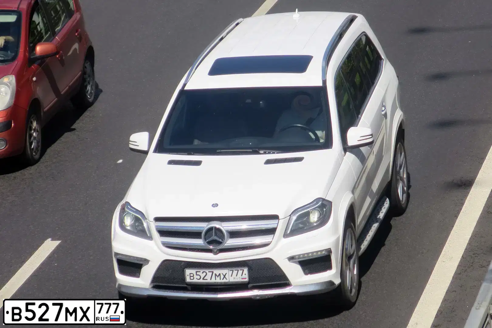Фото автомобиля MERCEDES GL-KLASSE, 2014 — госномер В194ВР977. Цвет: БЕЛЫЙ