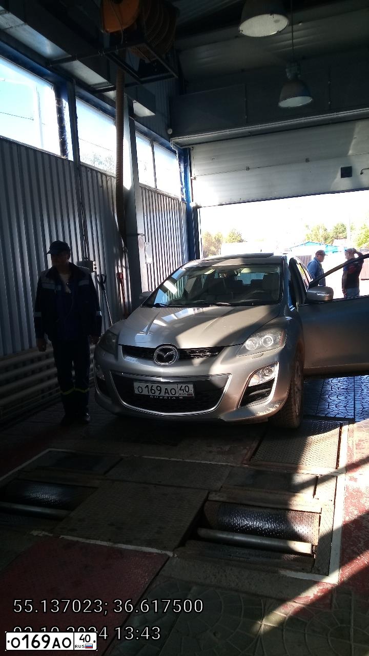 Фото автомобиля MAZDA CX-7, 2008 — госномер О169АО40. Цвет: Серебристый