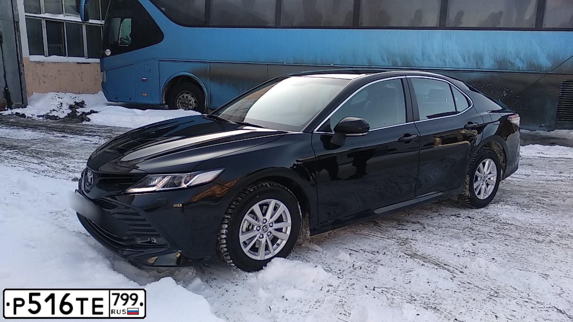 Фото автомобиля TOYOTA CAMRY, 2020 — госномер С089НР790. Цвет: ЧЕРНЫЙ