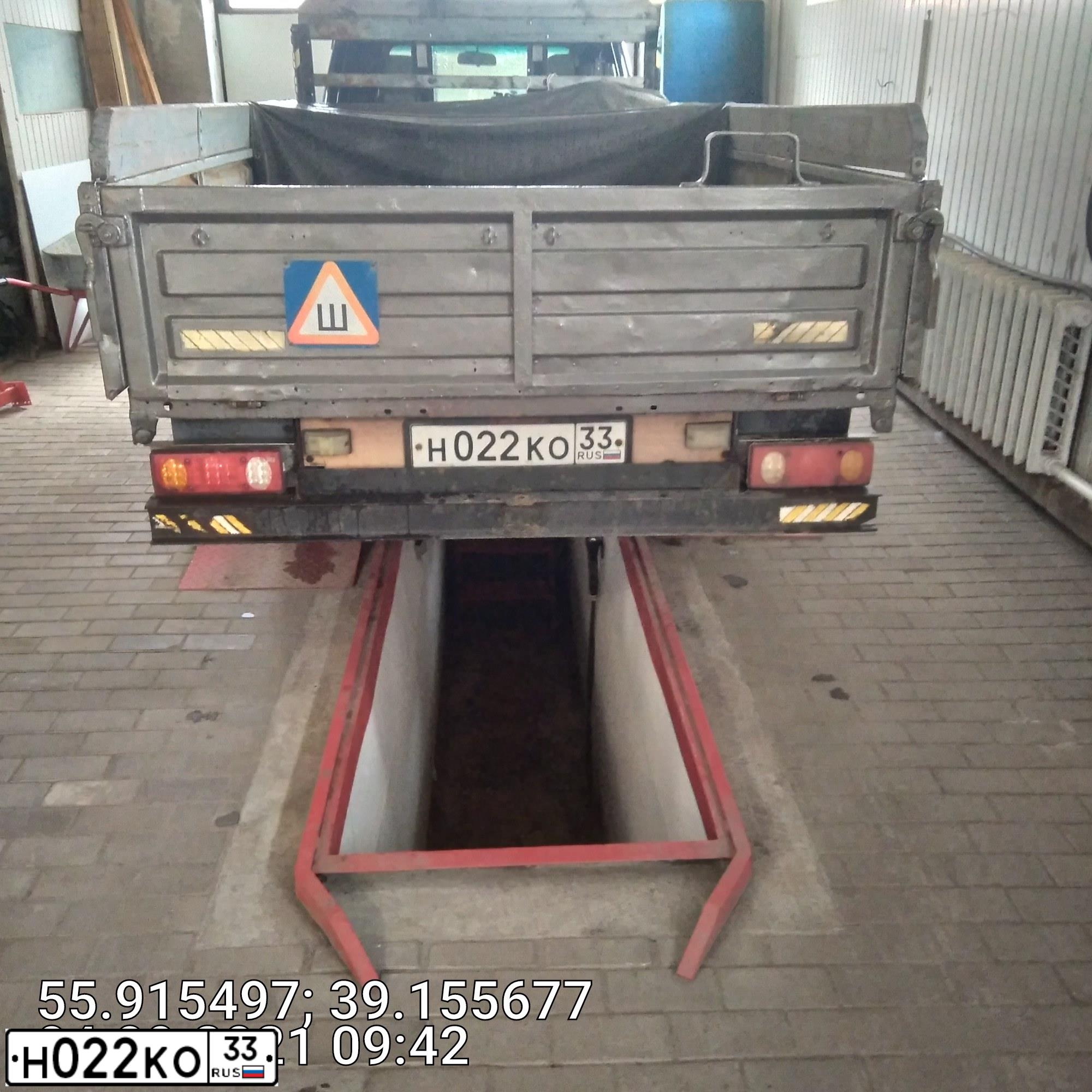 Фото автомобиля CHEVROLET CRUZE, 2013 — госномер В043УН33. Цвет: Коричневый