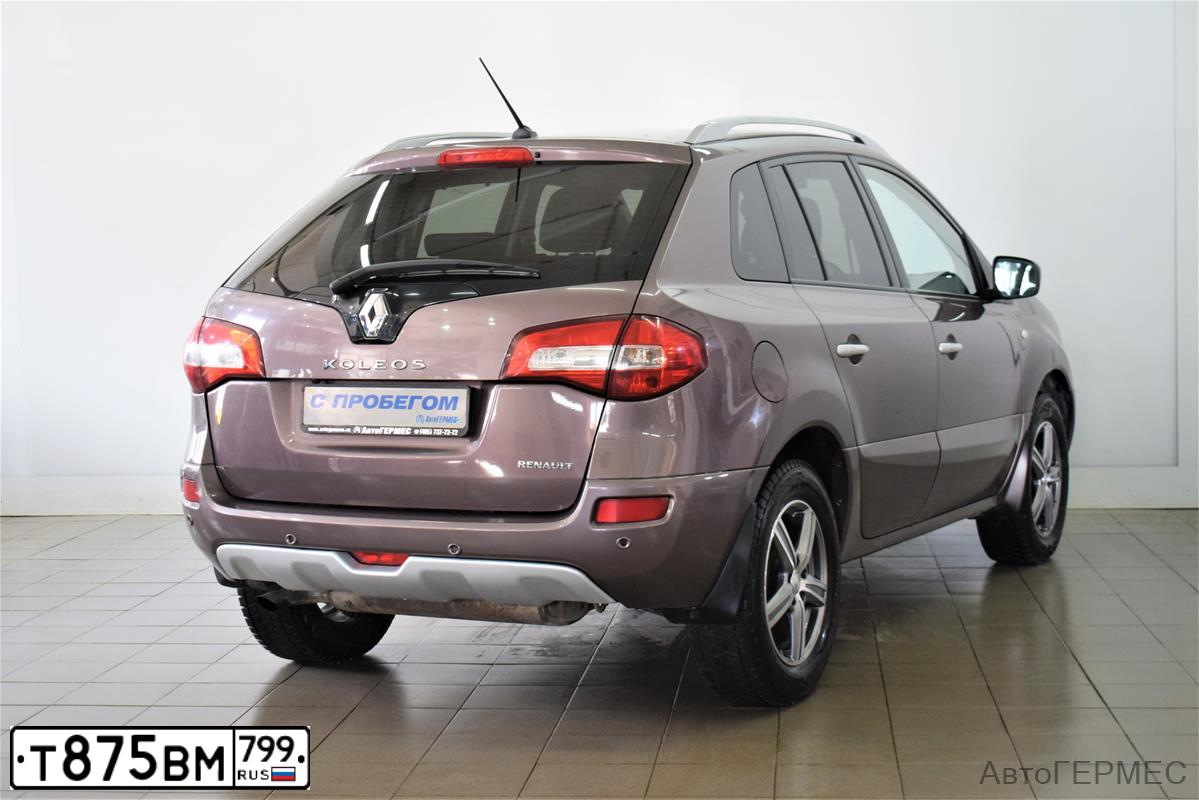 Фото автомобиля RENAULT KOLEOS, 2008 — госномер К970РС199. Цвет: Коричневый