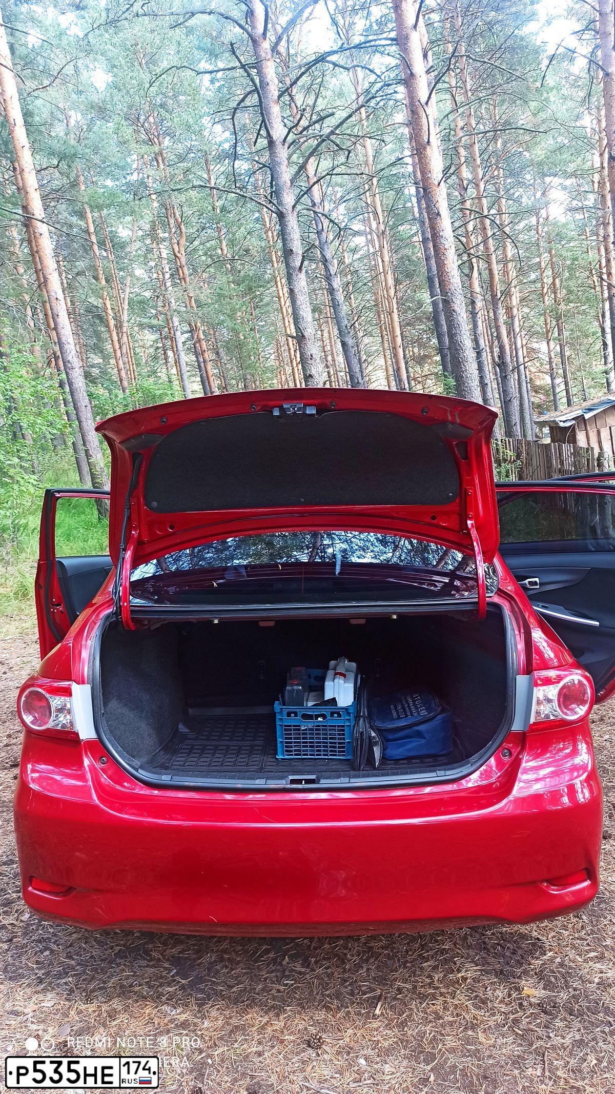 Фото автомобиля TOYOTA COROLLA, 2004 — госномер Н490МА04