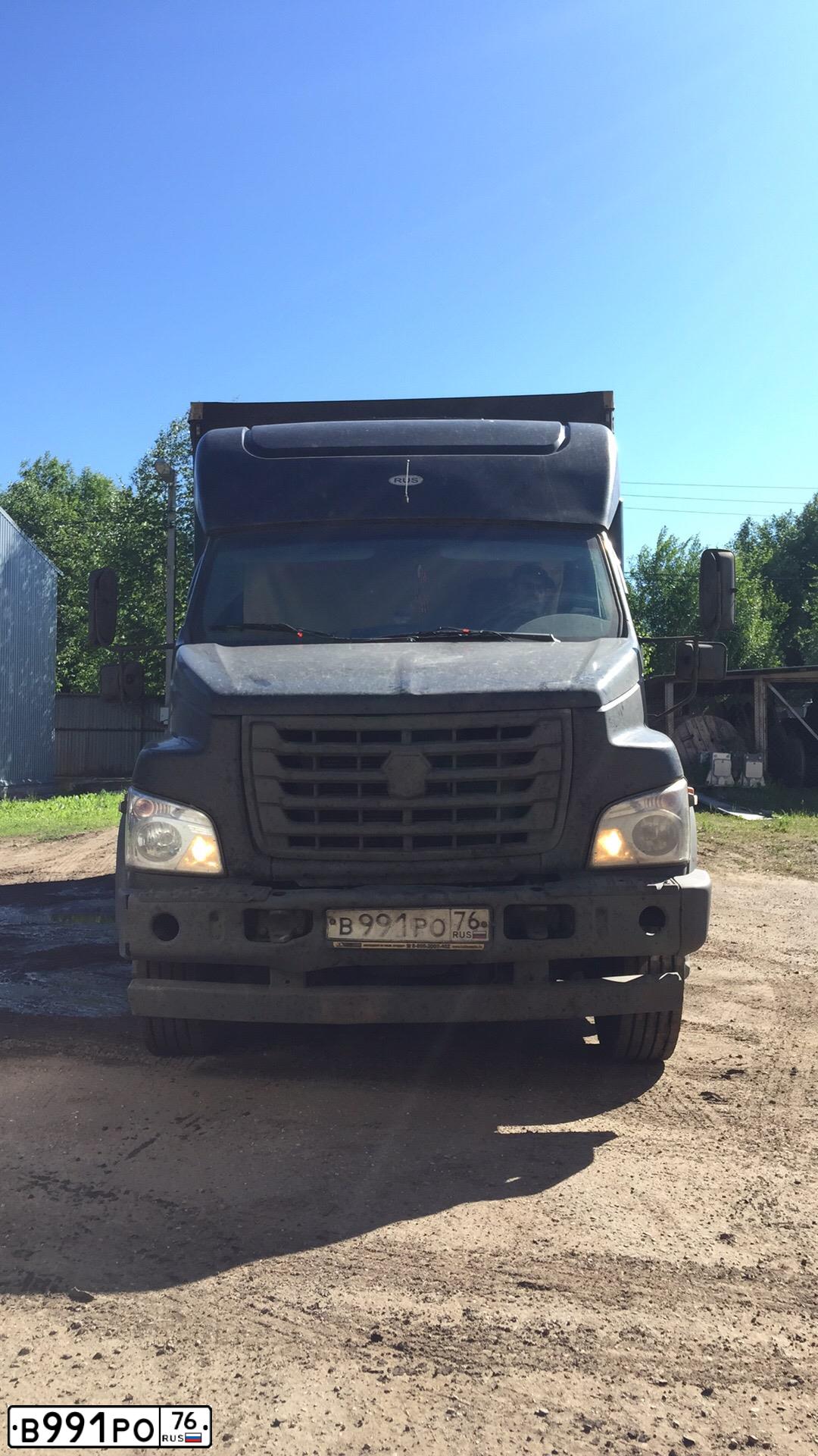 Фото автомобиля GAZ GAZON NEXT, 2017 — госномер В991РО76. Цвет: ЧЕРНЫЙ