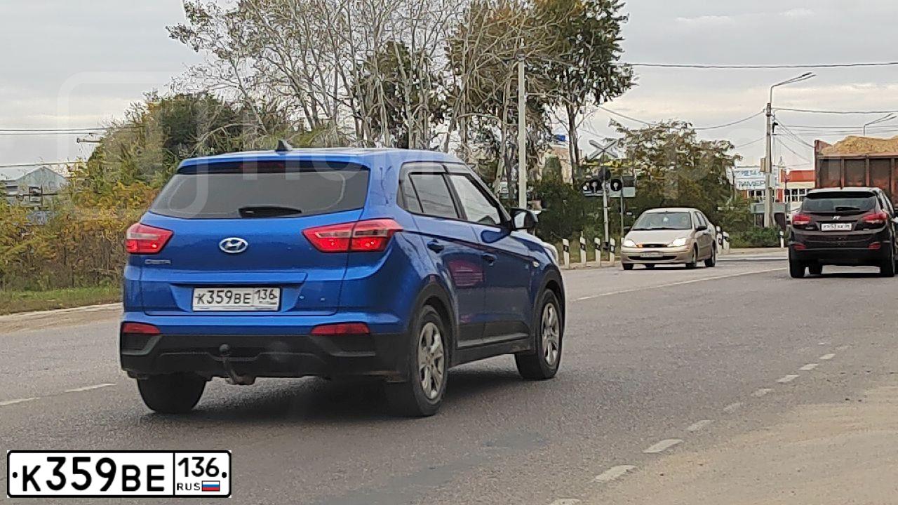 Фото автомобиля HYUNDAI CRETA, 2018 — госномер К359ВЕ136. Цвет: синий