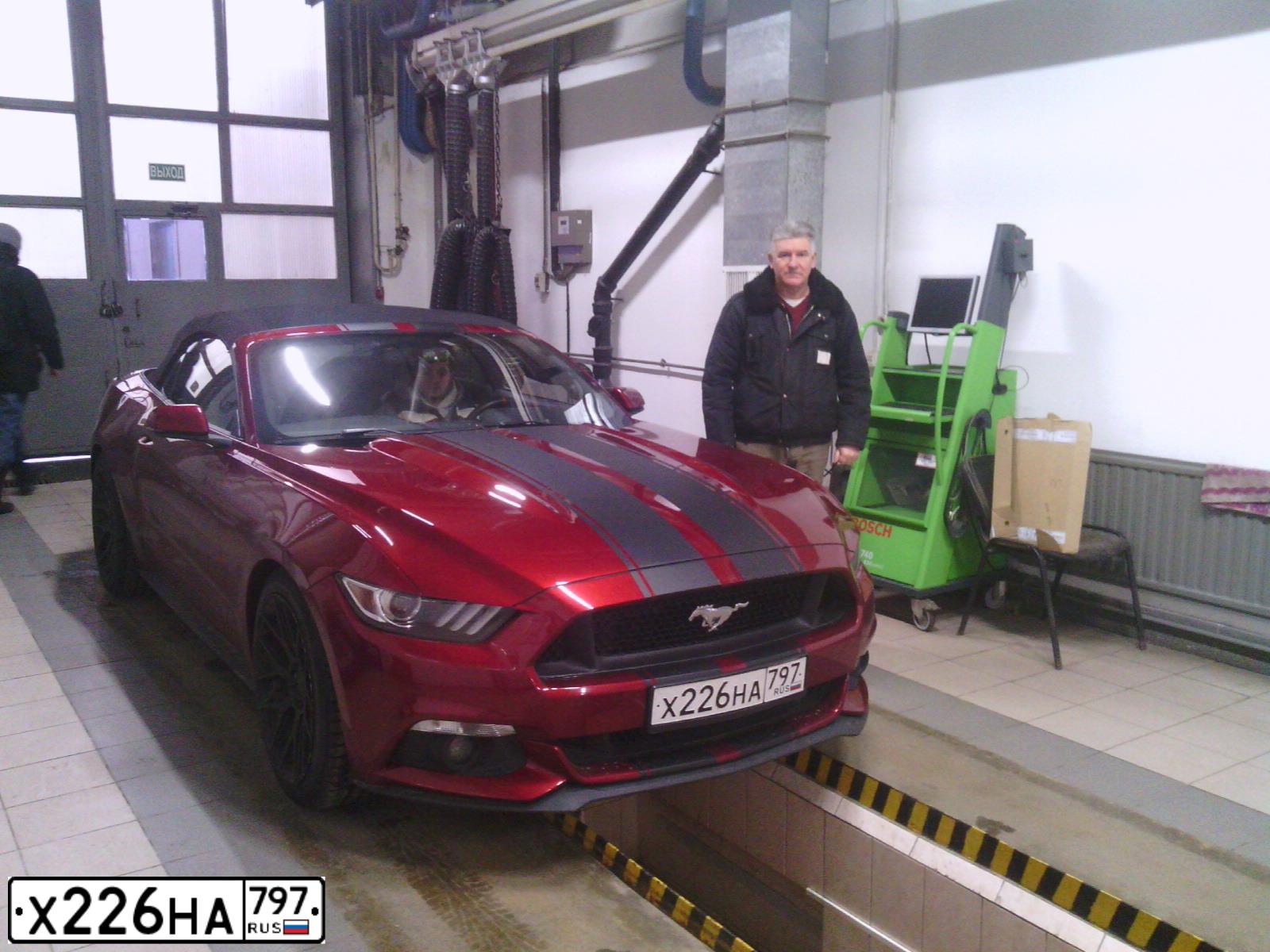 Фото автомобиля FORD MUSTANG, 2015 — госномер А591НТ797. Цвет: Красный