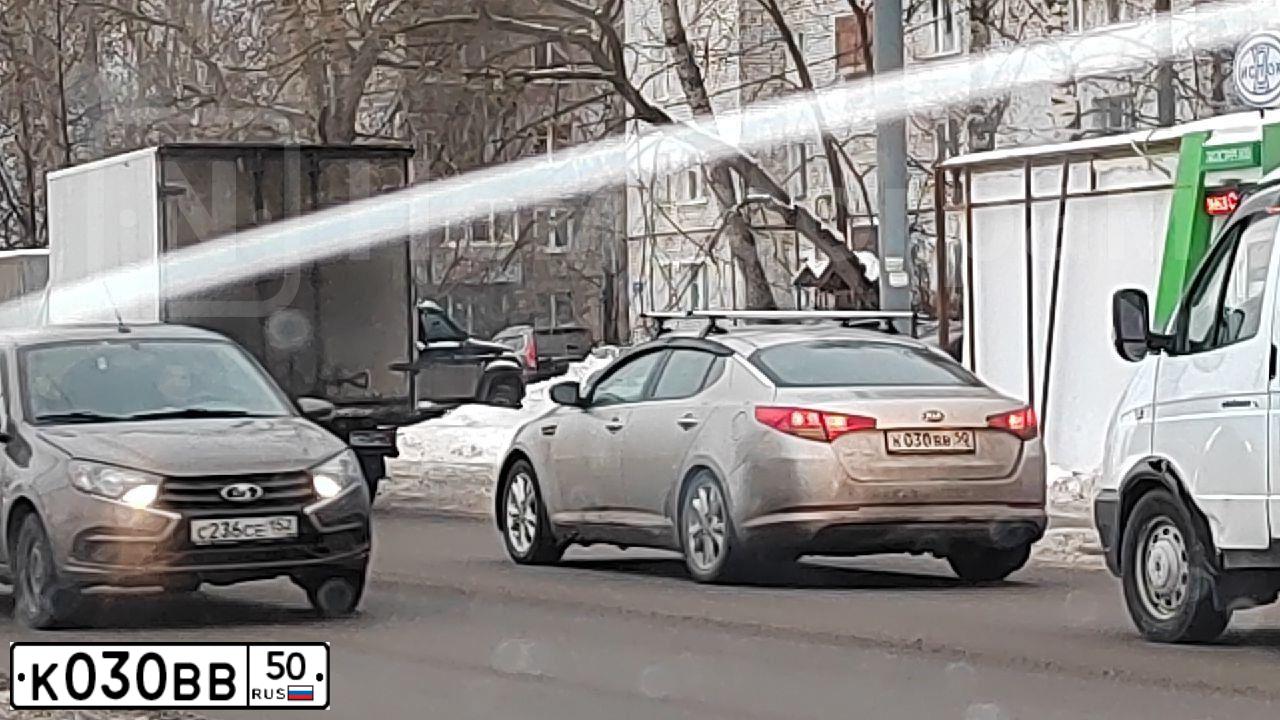 Фото автомобиля КИА ОПТИМА, 2013 — госномер У814РЕ152. Цвет: Серый
