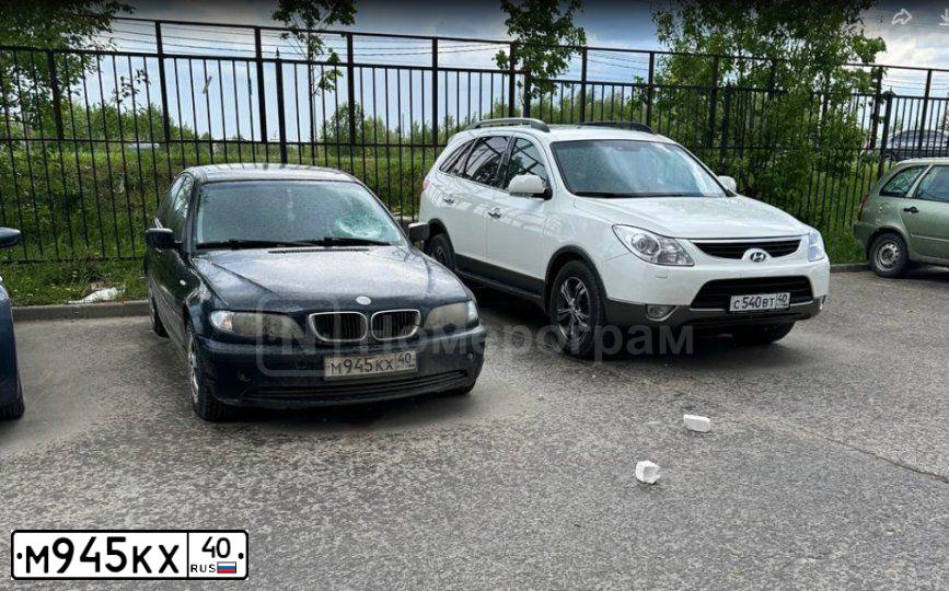 Фото автомобиля BMW SERIE 3, 2003 — госномер М945КХ40. Цвет: ЧЕРНЫЙ