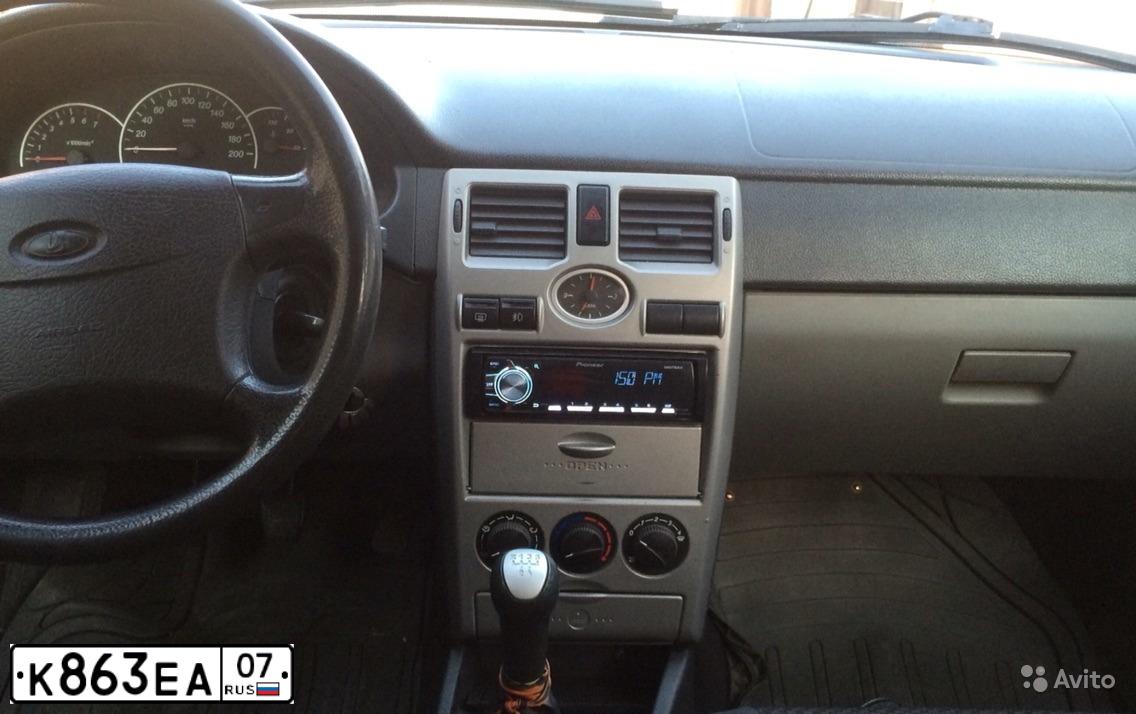 Фото автомобиля LADA 2172 PRIORA, 2010 — госномер А239НТ09. Цвет: БЕЛЫЙ