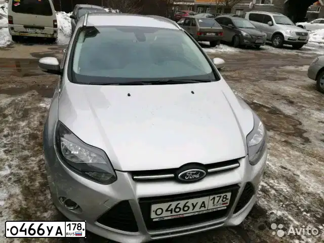 Фото автомобиля FORD FOCUS, 2013 — госномер В520АМ797. Цвет: СЕРЕБРИСТЫЙ