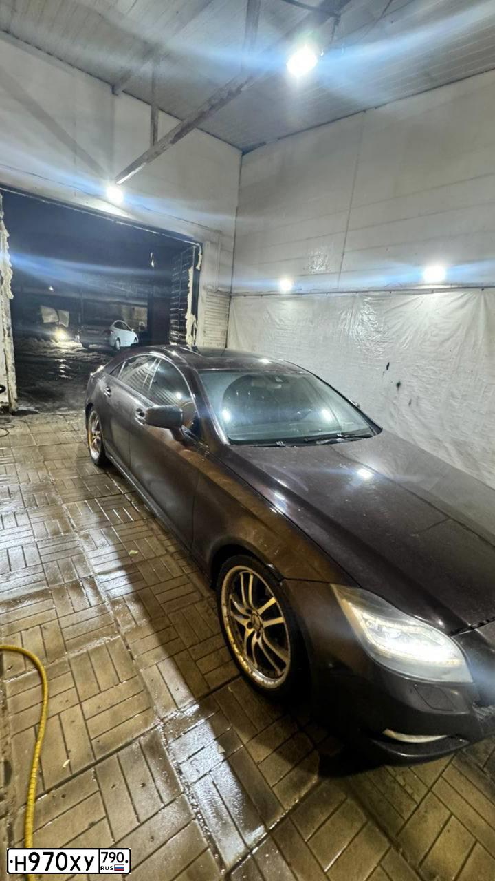 Фото автомобиля MERCEDES-BENZ CLS350, 2011 — госномер Р839ТО46. Цвет: Коричневый