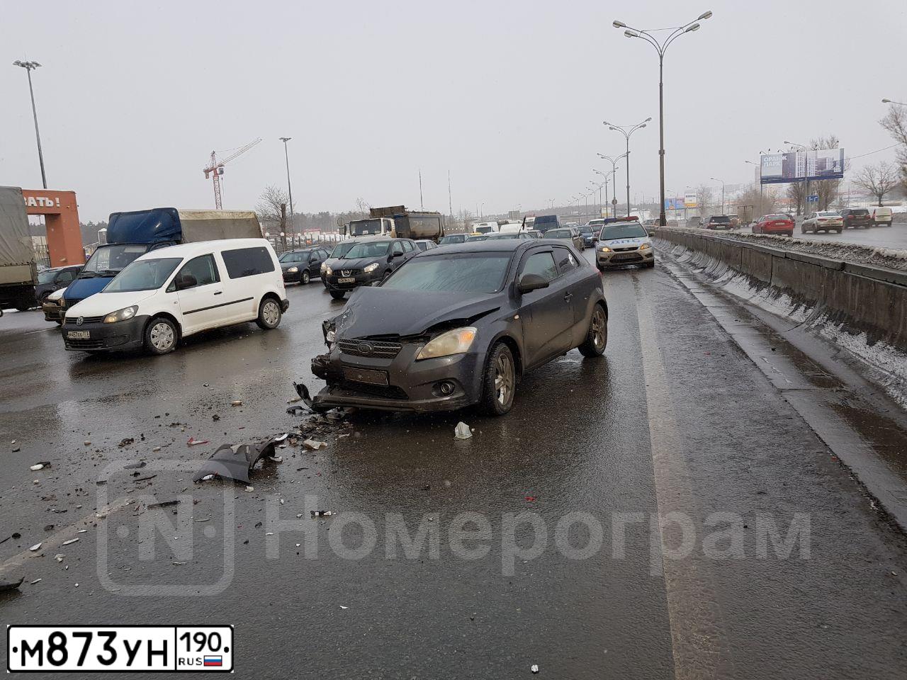 Фото автомобиля KIA CEE'D, 2008 — госномер С962РЕ193. Цвет: Серый
