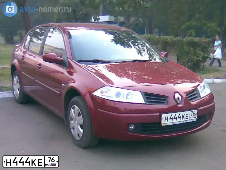 Фото автомобиля RENAULT MEGANE, 2007 — госномер А958ВО76. Цвет: Красный
