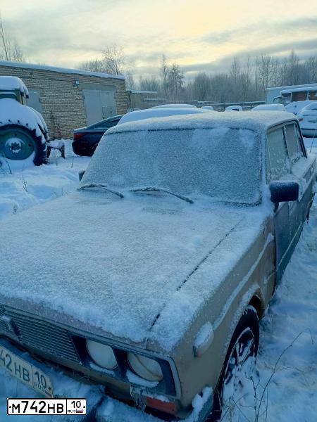 Фото автомобиля LADA 2106, 1993 — госномер М742НВ10. Цвет: ТЕМНО-БЕЖЕВЫЙ