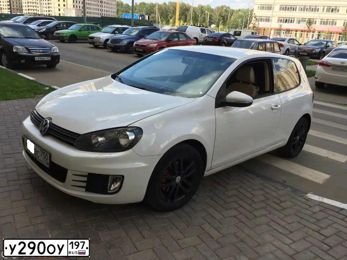 Фото автомобиля SKODA FABIA, 2005 — госномер У290ОУ197. Цвет: СЕРЫЙ