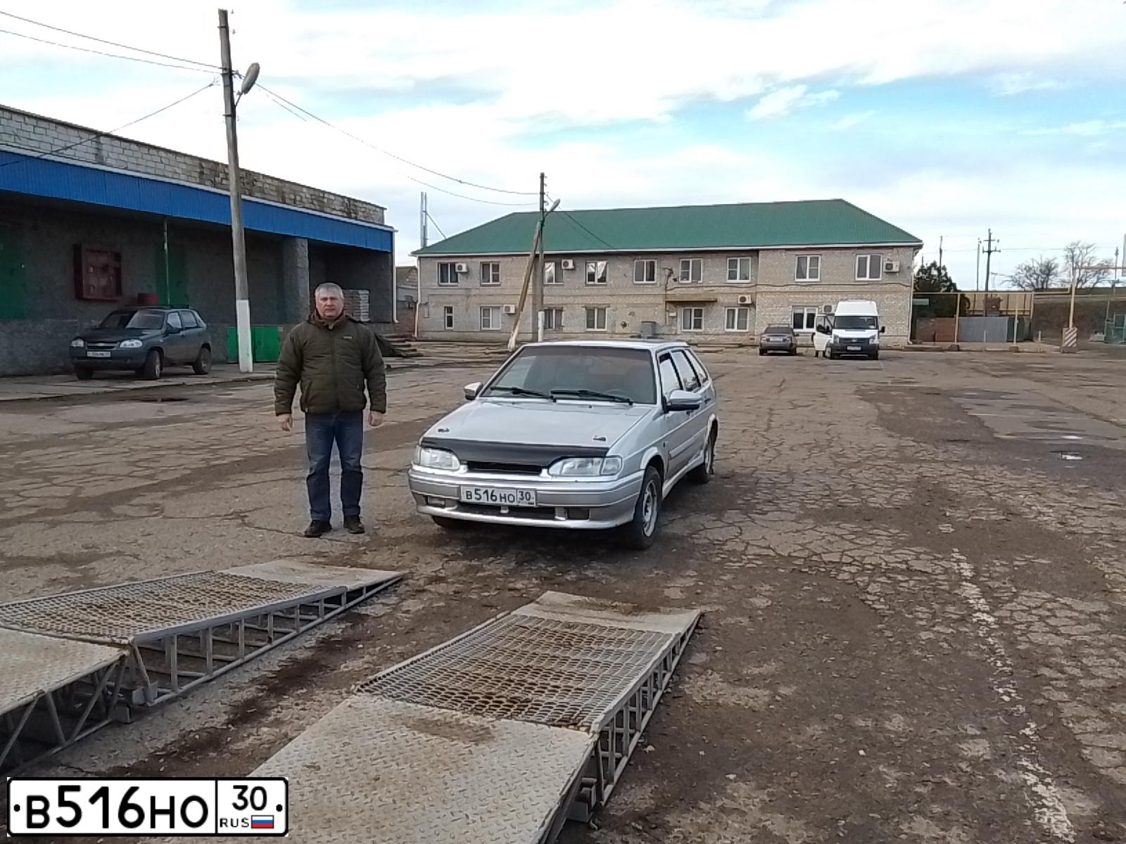 Фото автомобиля LADA 2114, 2009 — госномер К457НР30