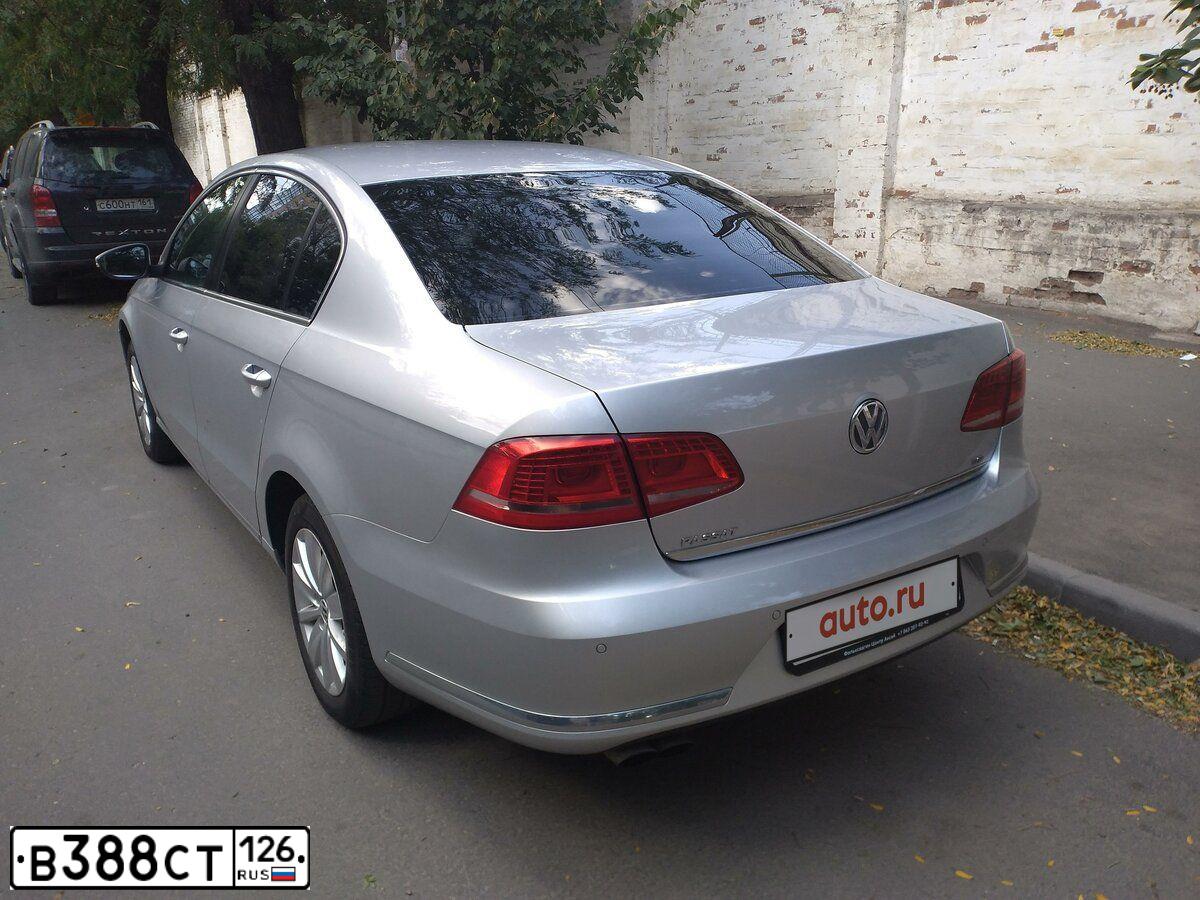 Фото автомобиля VOLKSWAGEN PASSAT, 2011 — госномер В388СТ126. Цвет: Серебристый