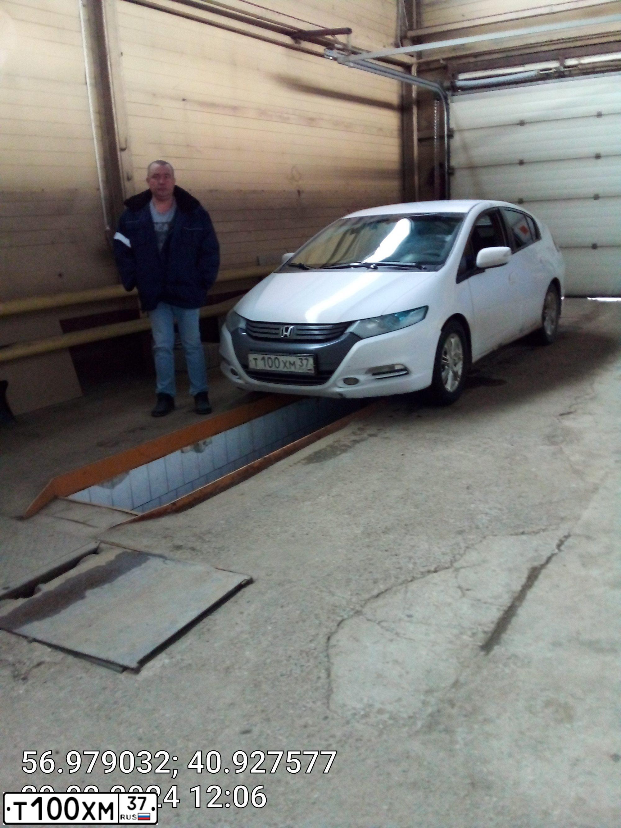 Фото автомобиля LADA 2114 SAMARA, 2006 — госномер А080ХР37. Цвет: СЕРЕБРИСТЫЙ
