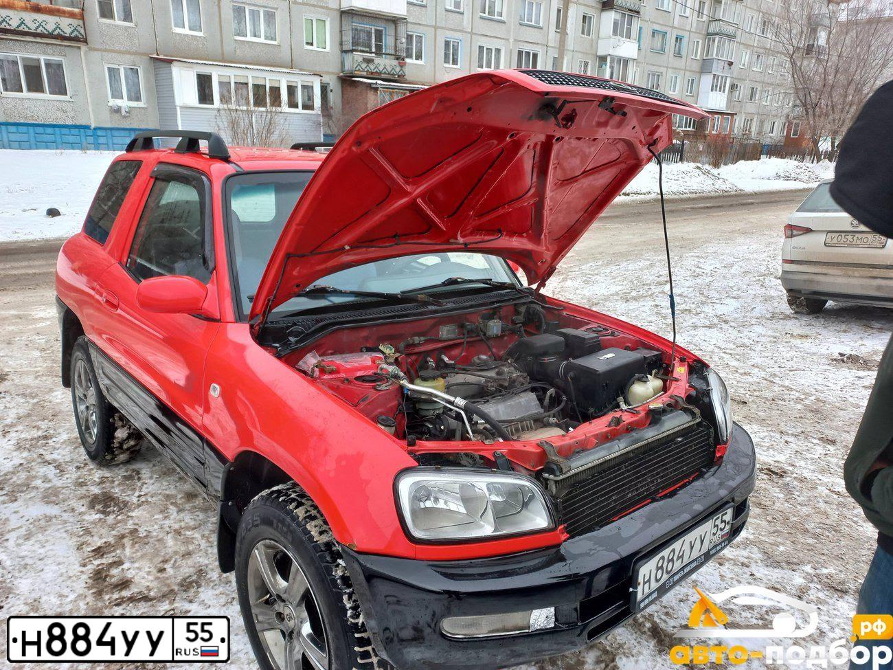 Фото автомобиля TOYOTA RAV4, 1996 — госномер Н884УУ55. Цвет: Красный