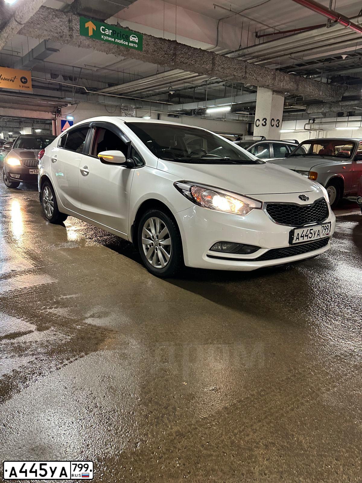 Фото автомобиля KIA CERATO, 2016 — госномер А445УА799. Цвет: Белый