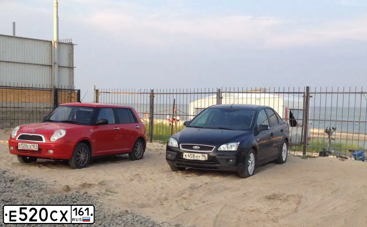 Фото автомобиля LIFAN SMILY, 2013 — госномер В076КТ180. Цвет: Красный