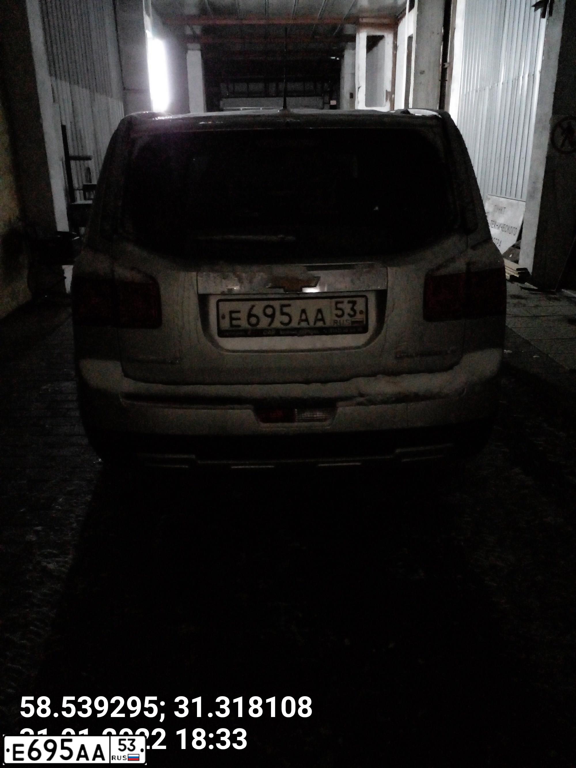 Фото автомобиля CHEVROLET ORLANDO, 2012 — госномер К131ВВ53. Цвет: Серебристый