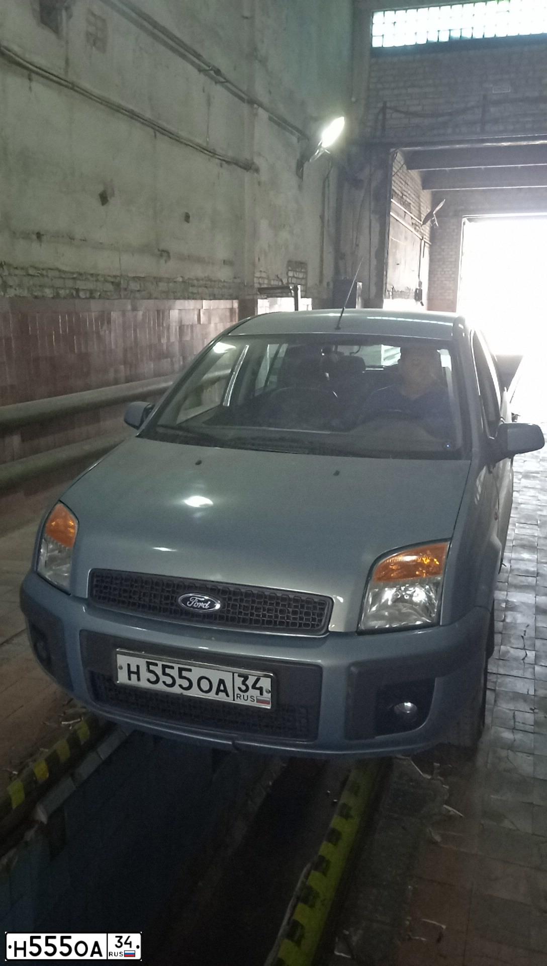 Фото автомобиля FORD FUSION, 2008 — госномер Н555ОА34. Цвет: СЕРО ГОЛУБОЙ