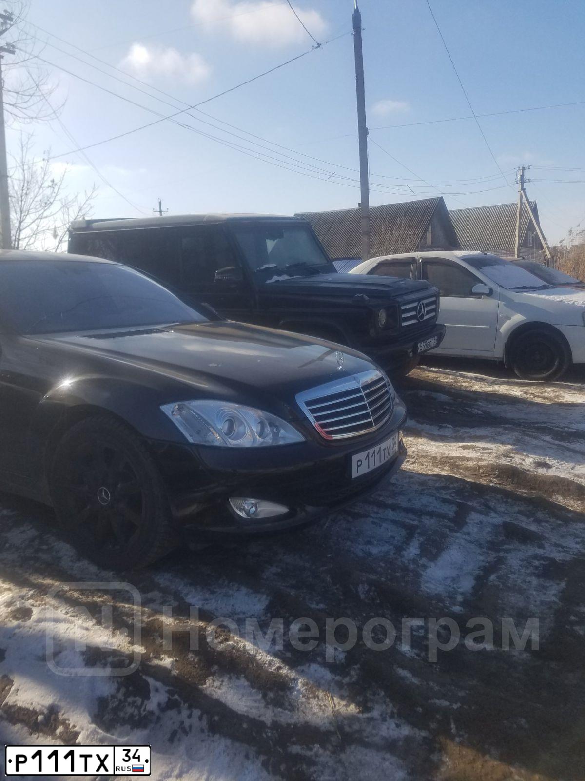 Фото автомобиля OPEL INSIGNIA, 2011 — госномер Р111ТХ34. Цвет: ТЕМНО СЕРЫЙ