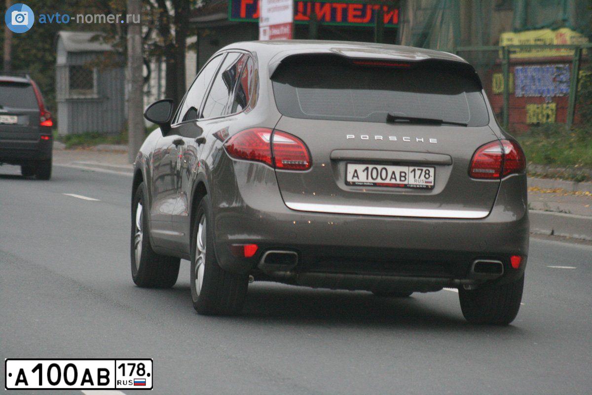 Фото автомобиля PORSCHE CAYENNE, 2010 — госномер Х555НТ102. Цвет: Коричневый