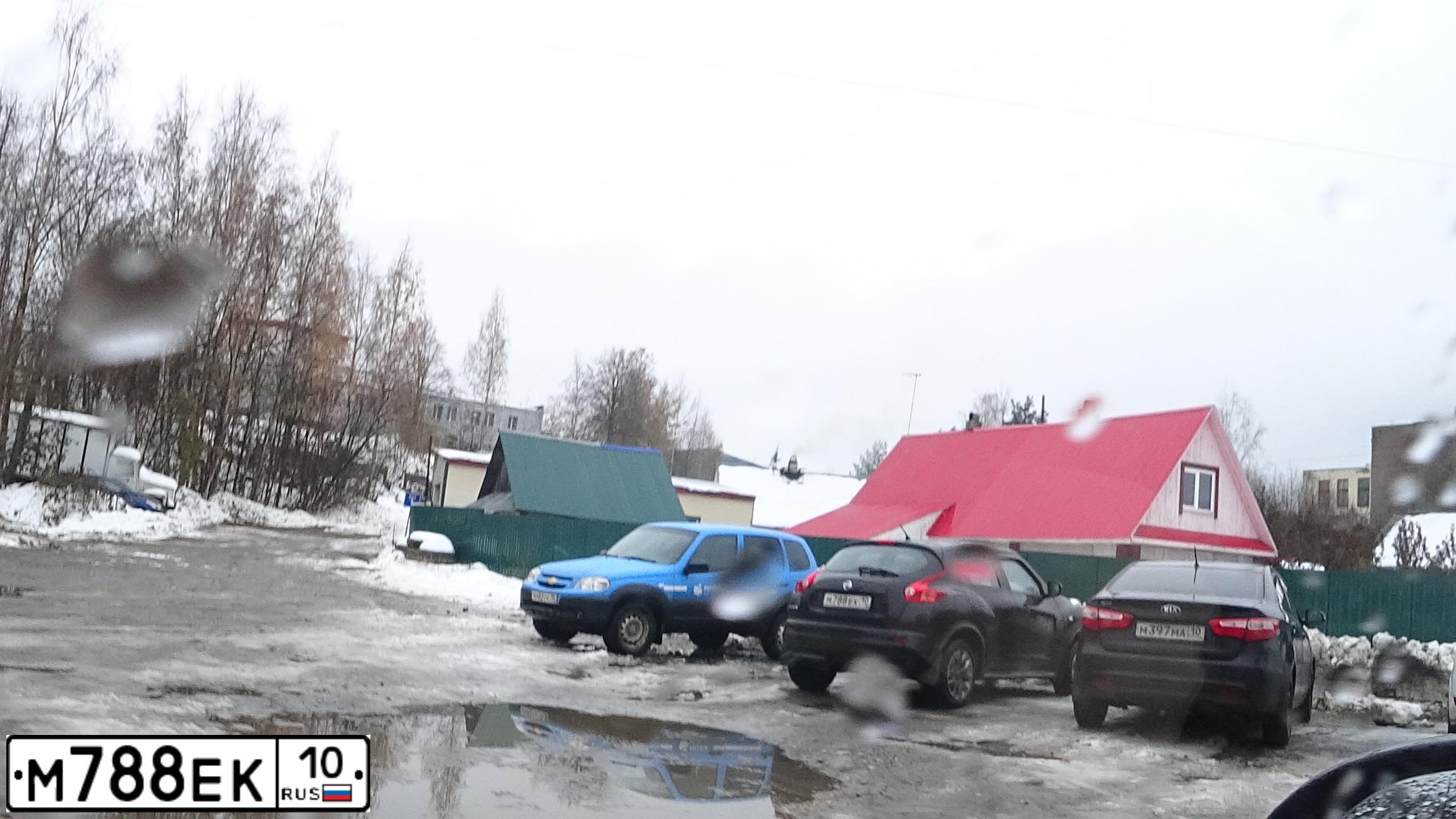 Фото автомобиля FORD FOCUS, 2001 — госномер М788ЕК10. Цвет: Серебристый