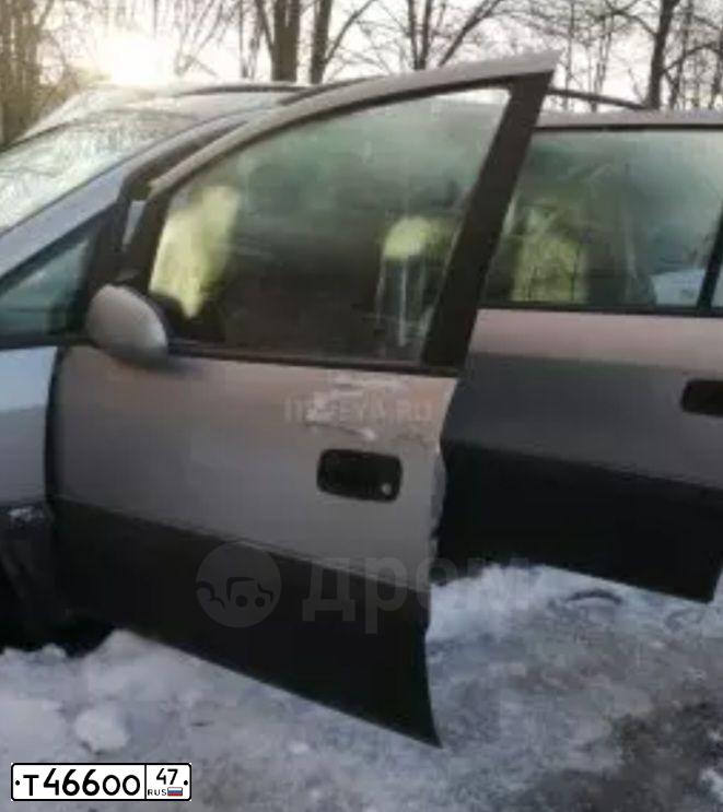 Фото автомобиля OPEL ZAFIRA, 2000 — госномер К392УЕ62. Цвет: ГОЛУБОВАТО-СЕРЫЙ