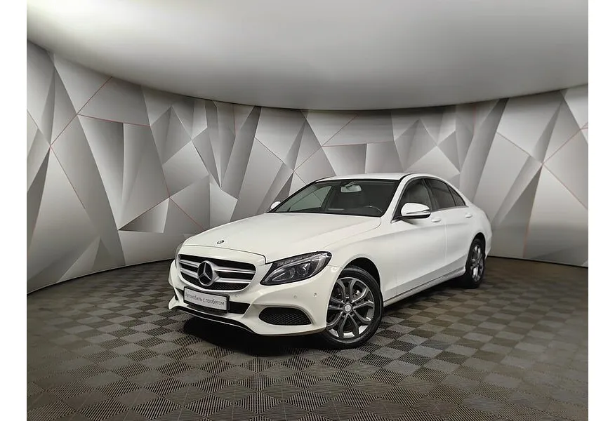 Фото автомобиля MERCEDES-BENZ C200, 2015 — госномер О632ХР46. Цвет: Белый