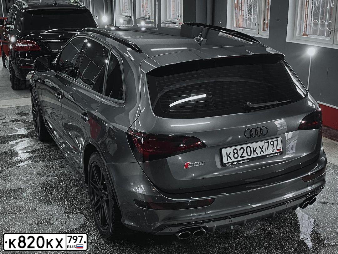 Фото автомобиля AUDI SQ5, 2014 — госномер Н166АК126. Цвет: СЕРЫЙ