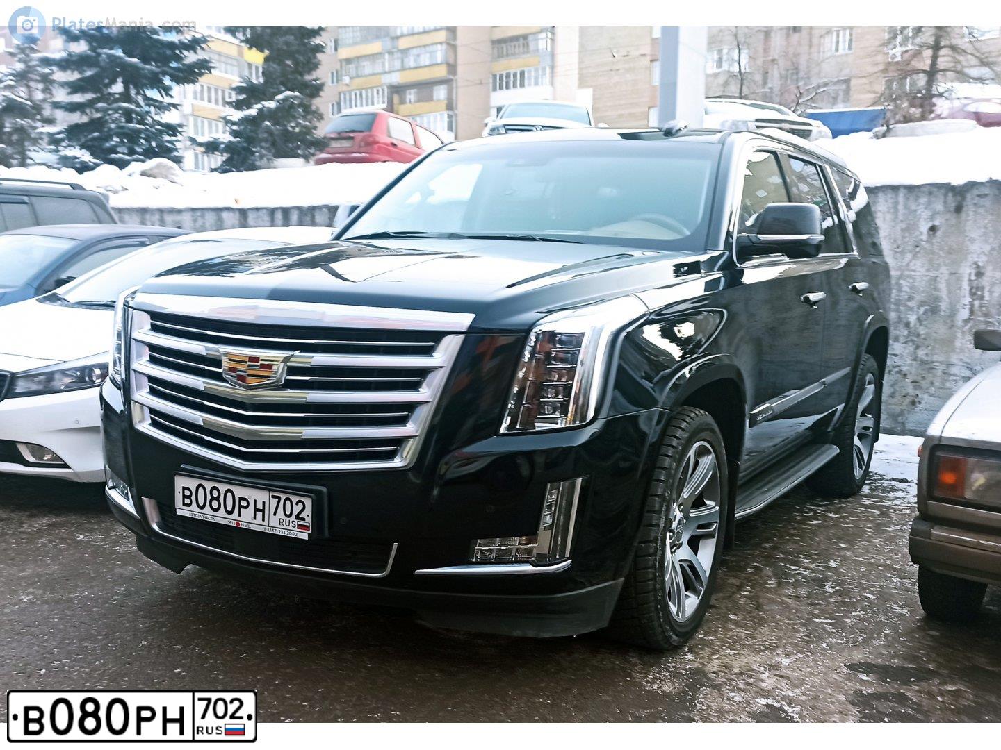 Фото автомобиля CADILLAC ESCALADE, 2016 — госномер В080РН702. Цвет: ЧЕРНЫЙ