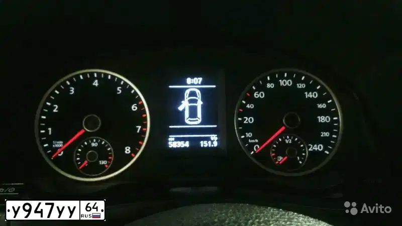 Фото автомобиля VOLKSWAGEN TIGUAN, 2013 — госномер А506УК164. Цвет: ЧЕРНЫЙ
