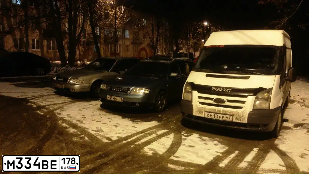 Фото автомобиля AUDI A6, 1998 — госномер М334ВЕ178. Цвет: СВЕТЛО-ЗЕЛЕНЫЙ