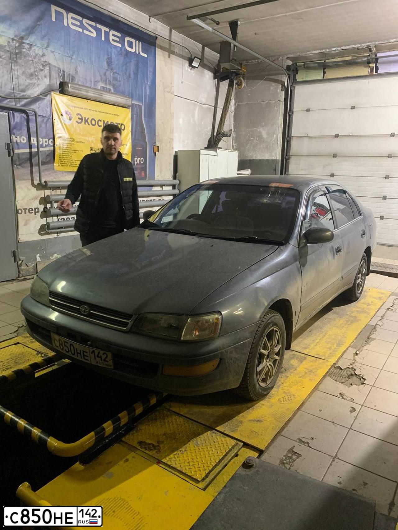 Фото автомобиля TOYOTA CORONA, 1995 — госномер Р677СР154