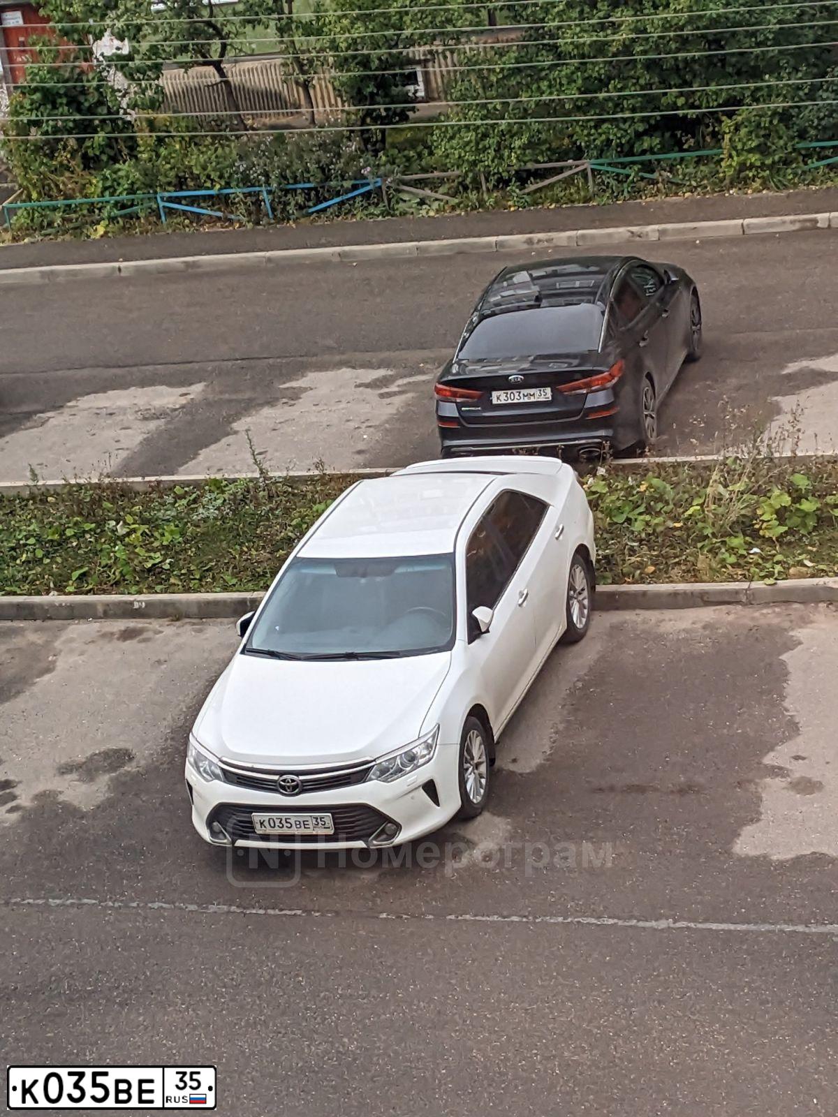 Фото автомобиля MITSUBISHI OUTLANDER, 2014 — госномер М313АН35. Цвет: ЧЕРНЫЙ
