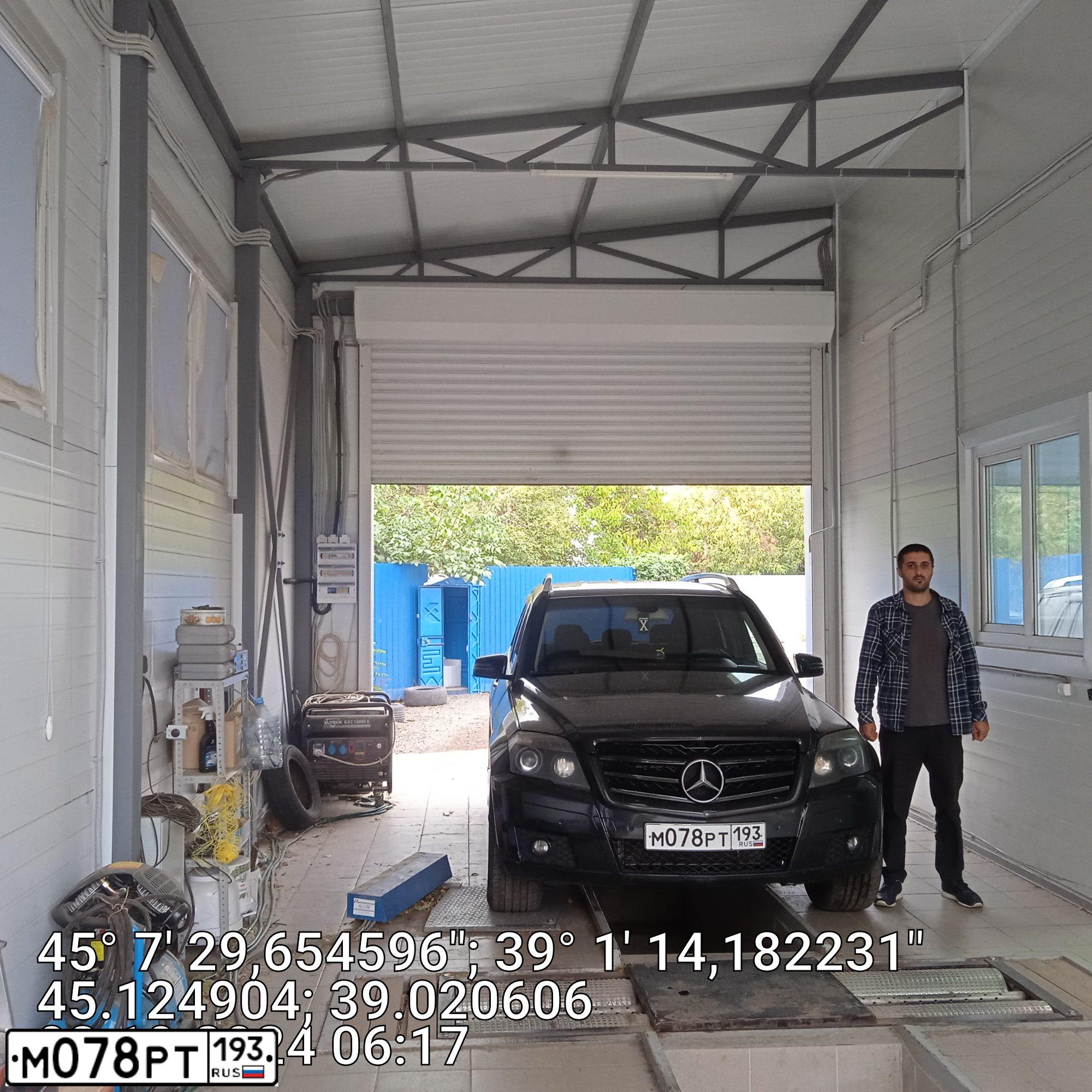 Фото автомобиля MERCEDES GLK-KLASSE, 2008 — госномер М078РТ193. Цвет: ЧЕРНЫЙ