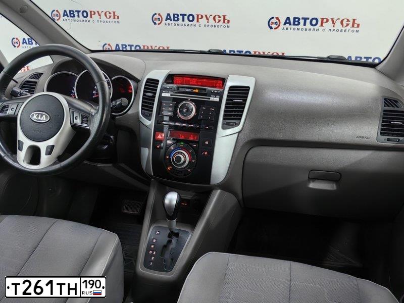 Фото автомобиля KIA VENGA, 2011 — госномер Р983УР750. Цвет: СИНИЙ