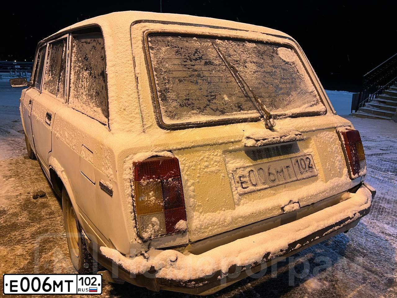Фото автомобиля LADA 2104, 2002 — госномер Е006МТ102. Цвет: ЯРКО-БЕЛЫЙ