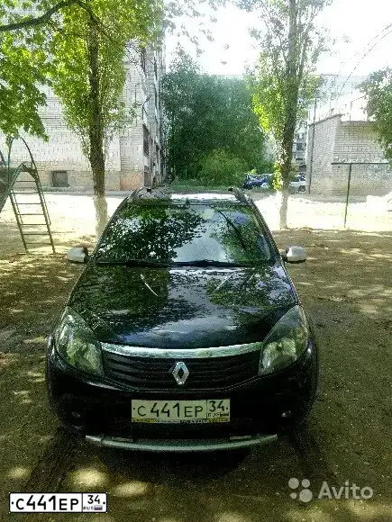 Фото автомобиля RENAULT SANDERO, 2011 — госномер А431ОС92. Цвет: ЧЕРНЫЙ