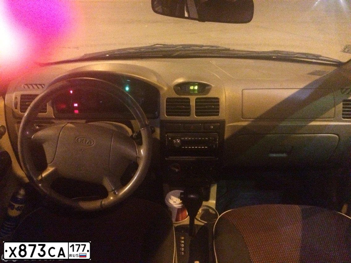 Фото автомобиля KIA RIO, 2004 — госномер А644ВК761. Цвет: ЧЕРНЫЙ