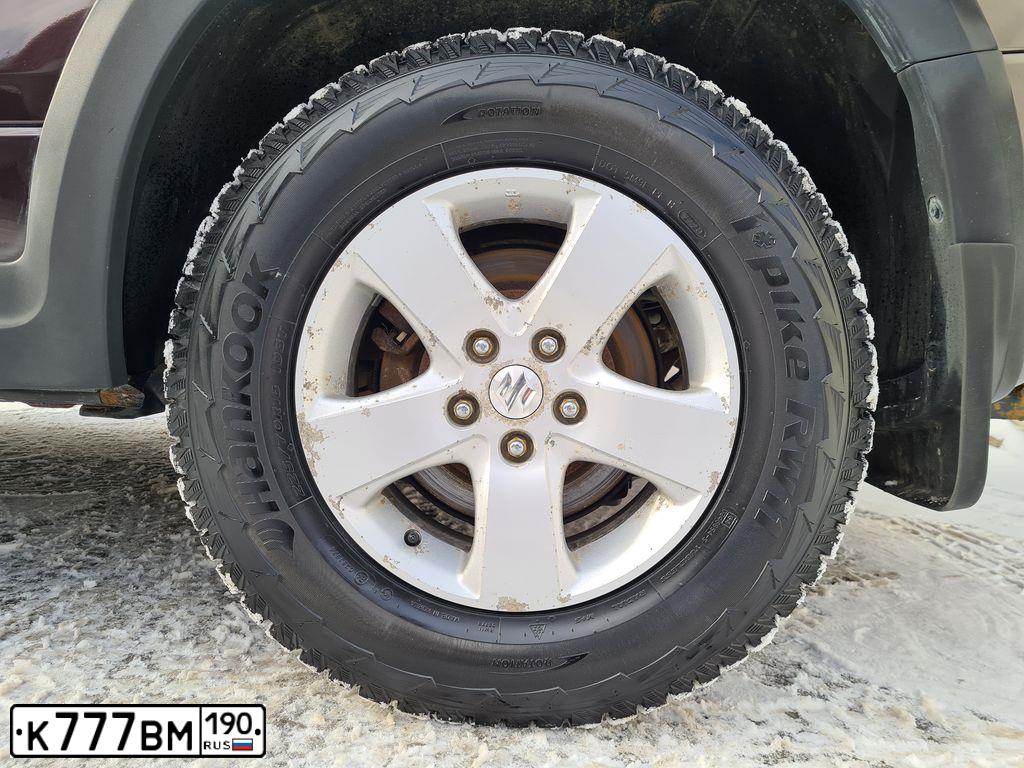 Фото автомобиля SUZUKI /GRAND/ VITARA, 2008 — госномер К983УО702. Цвет: ФИОЛЕТОВЫЙ