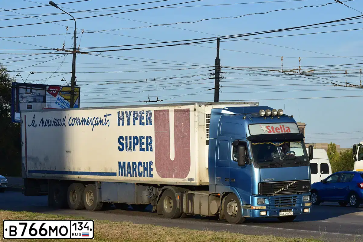Фото автомобиля VOLVO SERIE FH /4X2/, 1999 — госномер Р060ОР05. Цвет: синий