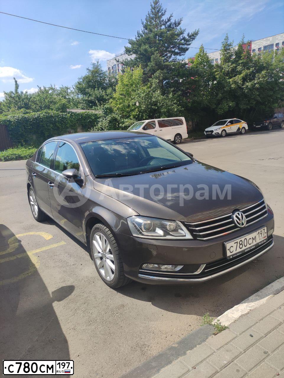 Фото автомобиля VOLKSWAGEN PASSAT, 2012 — госномер С780СМ197. Цвет: Коричневый